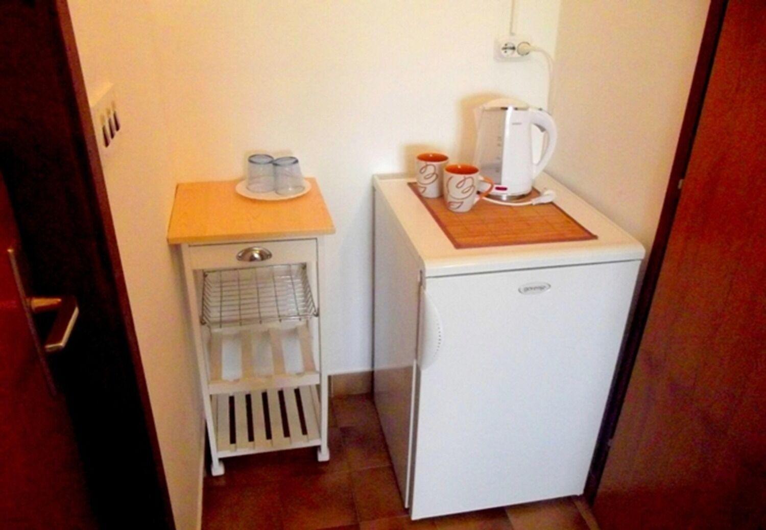Apartments And Rooms Ognjen - Family Apartments With Free Parking Betina  Ngoại thất bức ảnh