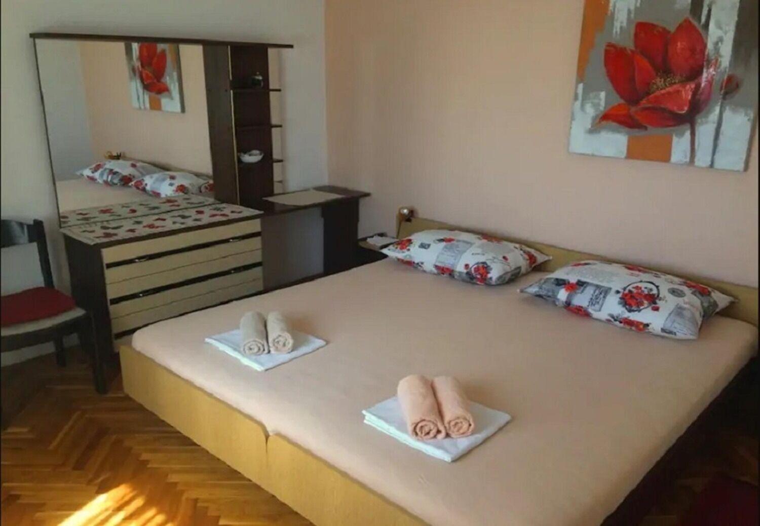 Apartments And Rooms Ognjen - Family Apartments With Free Parking Betina  Ngoại thất bức ảnh